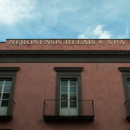 Terme Neronensis فندق يوتْسْوولْ